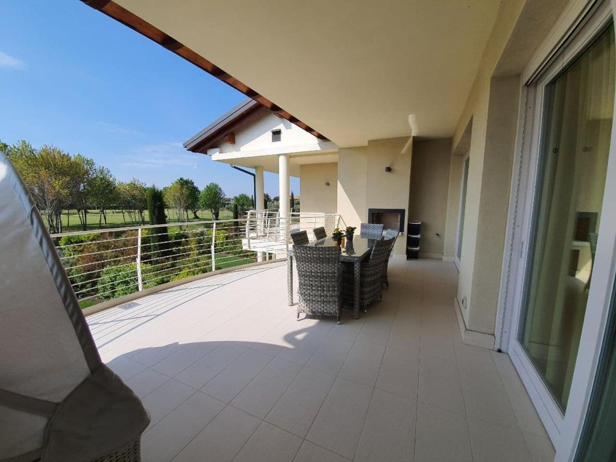 Sweet Dream Deluxe Apartment Sirmione Exterior photo