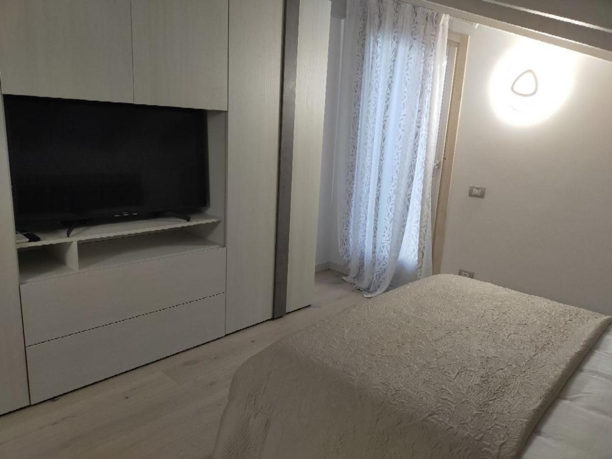 Sweet Dream Deluxe Apartment Sirmione Exterior photo
