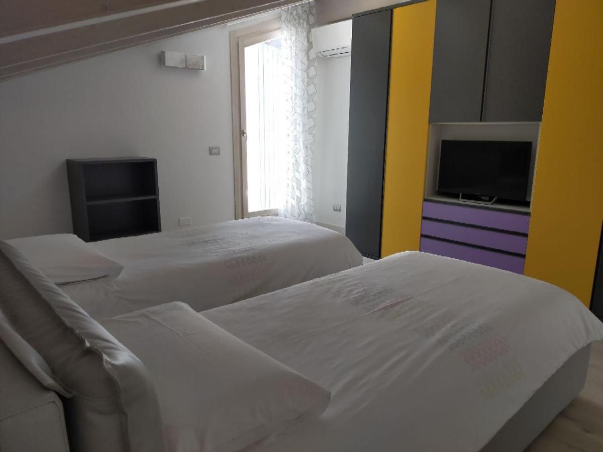 Sweet Dream Deluxe Apartment Sirmione Exterior photo