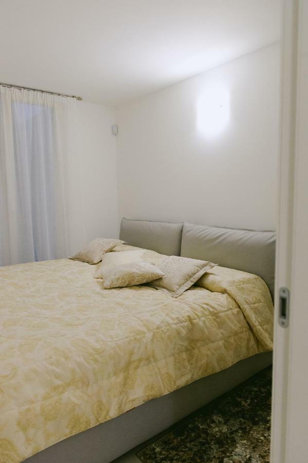 Sweet Dream Deluxe Apartment Sirmione Exterior photo