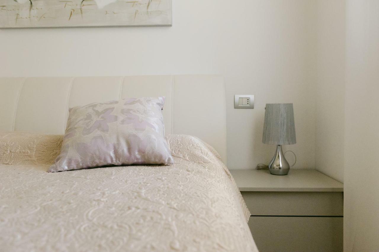 Sweet Dream Deluxe Apartment Sirmione Exterior photo