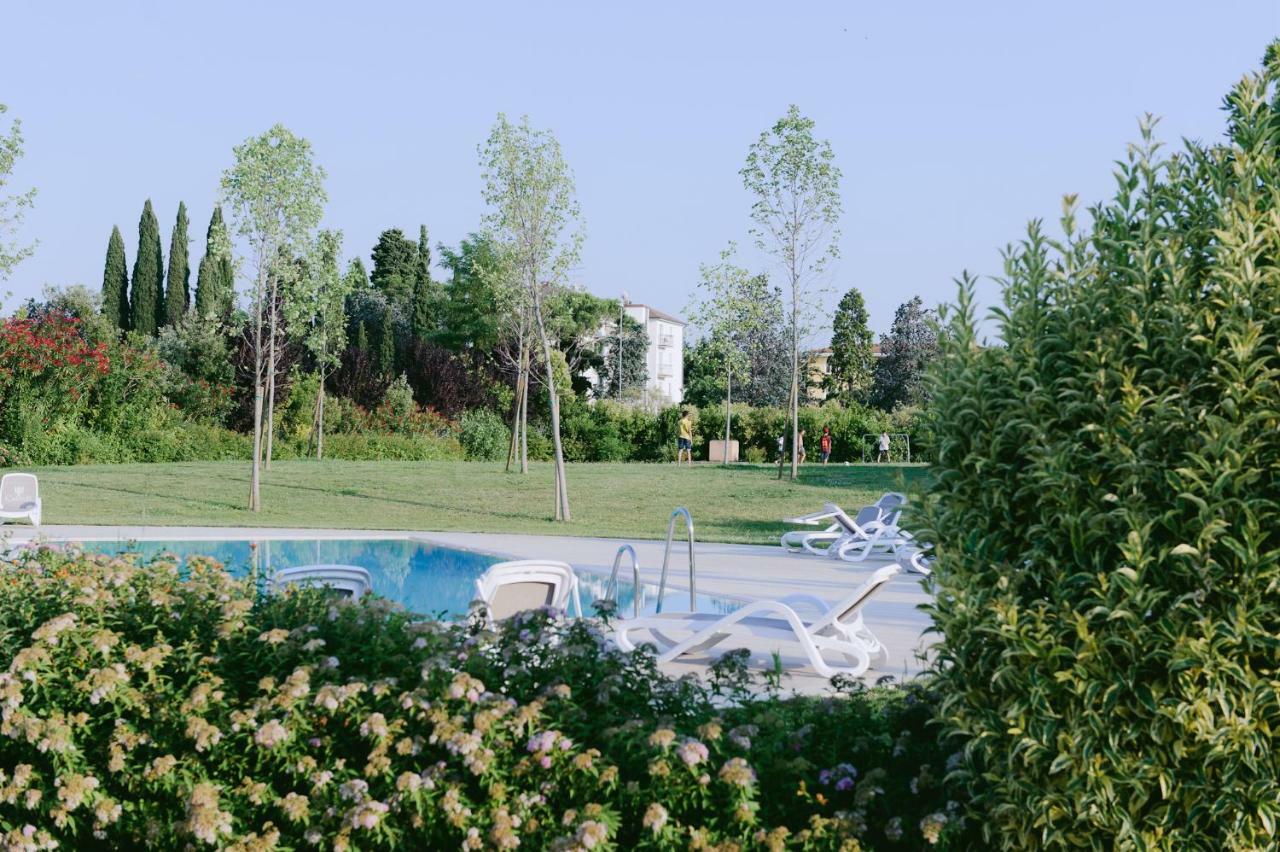 Sweet Dream Deluxe Apartment Sirmione Exterior photo
