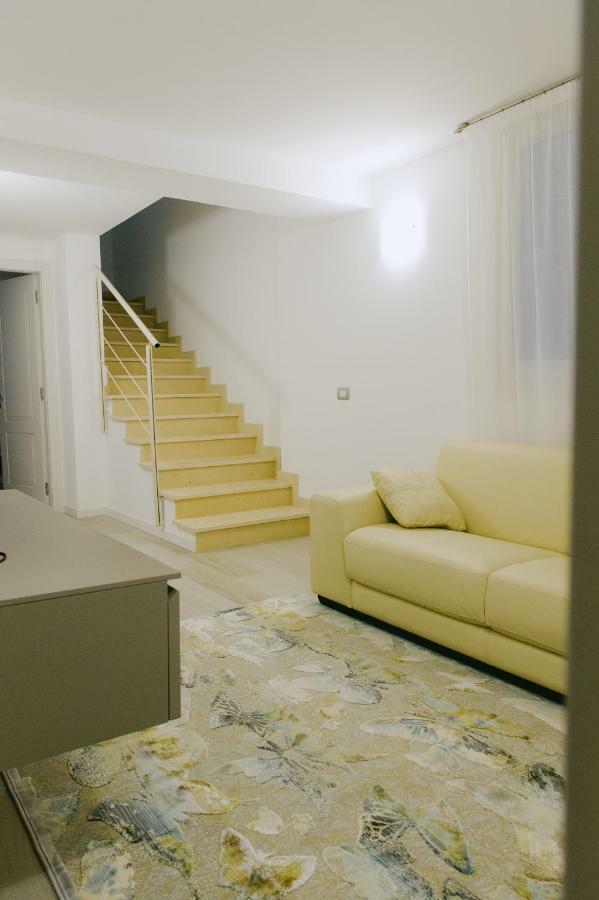 Sweet Dream Deluxe Apartment Sirmione Exterior photo